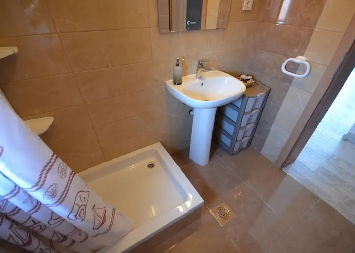 Boticki Апартаменты Вир