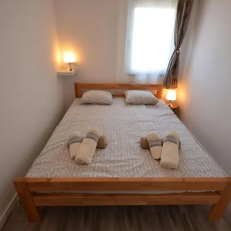 Boticki Apartman Vir